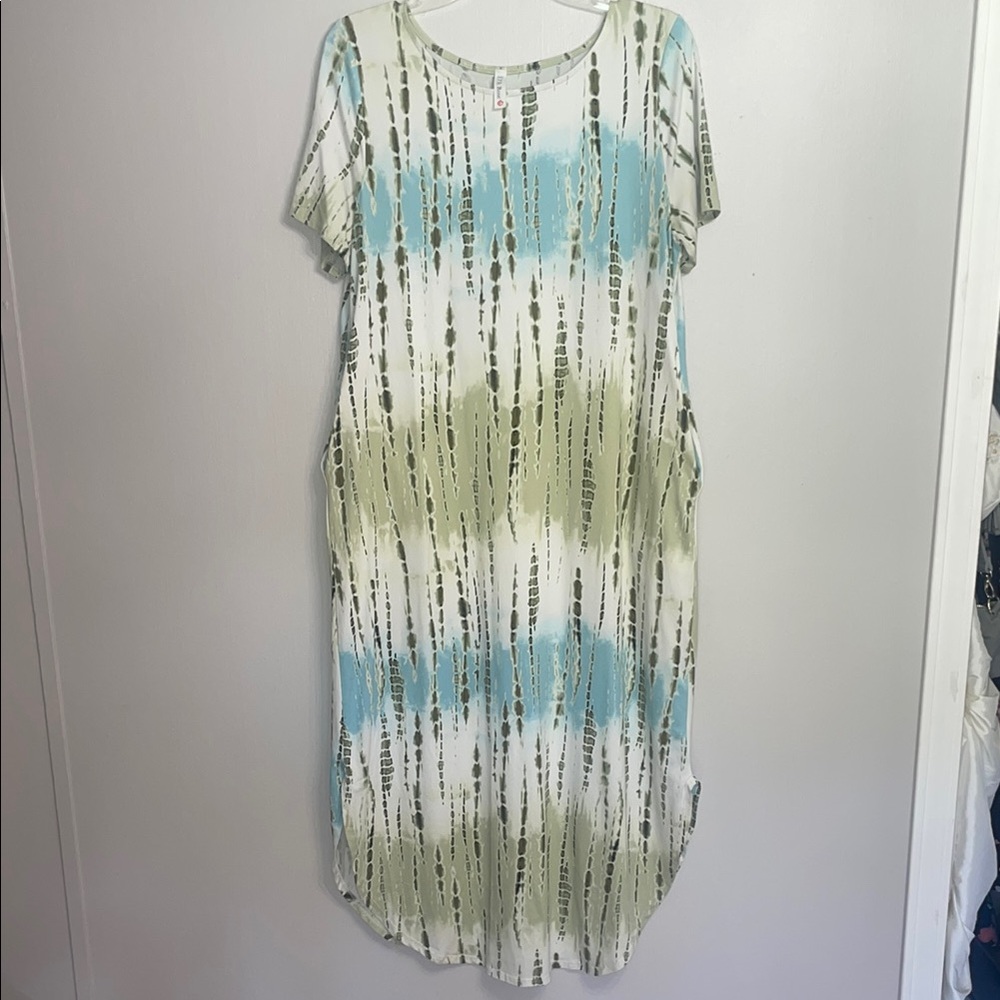 Elegant Blue and Green Striped Midi Dress